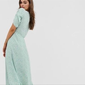 NWT Faithfull the Brand Chiara Floral Wrap Dress